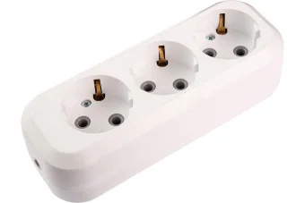 Фото Розетка 3 гнезда 16А С/З (Для времянки)					